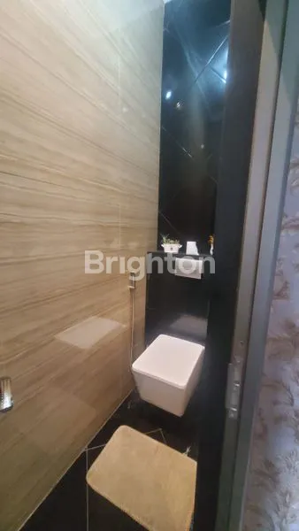 image RUMAH MEWAH DIJUAL KAWASAN SENTUL  (4)