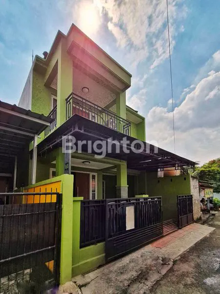 image JUAL CEPAT RUMAH 2 LANTAI JATIMAKMUR JATIBENING BEKASI (1)