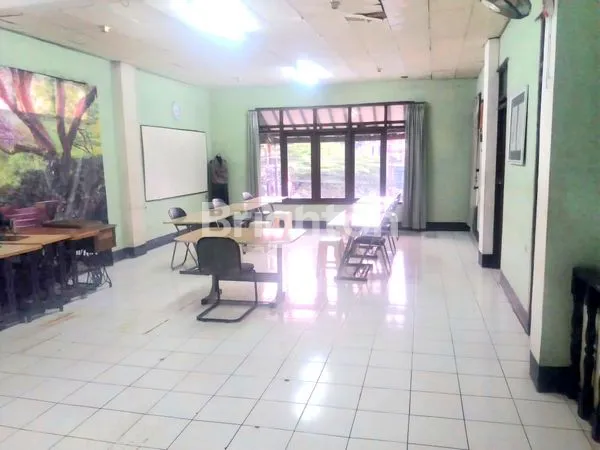 image RUMAH USAHA STRATEGIS 220 M2, SHM, MAINROAD INGGIT GARNASIH\\N (4)