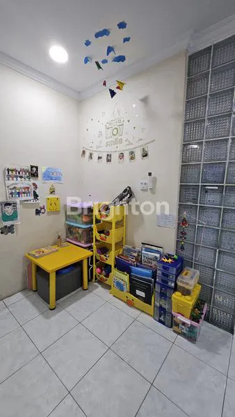 image HARUS TERJUAL SEGERA!! RUMAH TAMAN PALEM RAPI SIAP HUNI (8)
