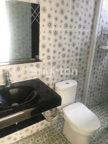 image RUMAH MEWAH! 6 KAMAR DI LEGENDA WISATA CIBUBUR – LOKASI STRATEGIS (7)