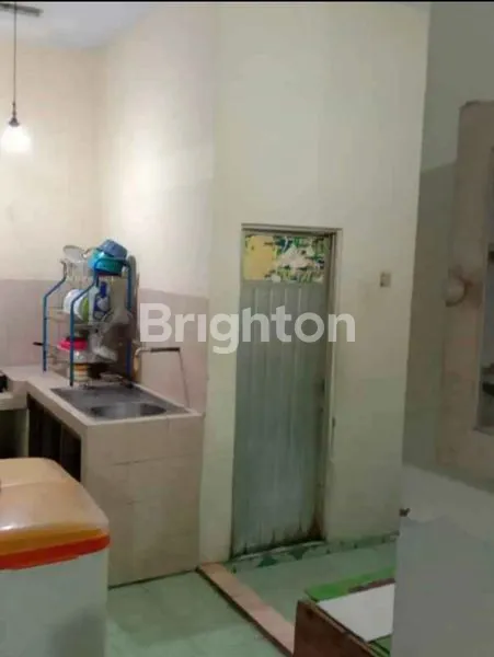 image RUMAH ASRI 2 LANTAI DEKAT SEKOLAH STRATEGIS SIAP HUNI DI SUMENEP (4)