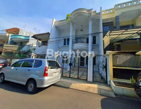 image RUMAH SUNTER UK 8X20 ROW JALAN 2 MOBIL HADAP SELATAN JAKARTA UTARA (1)