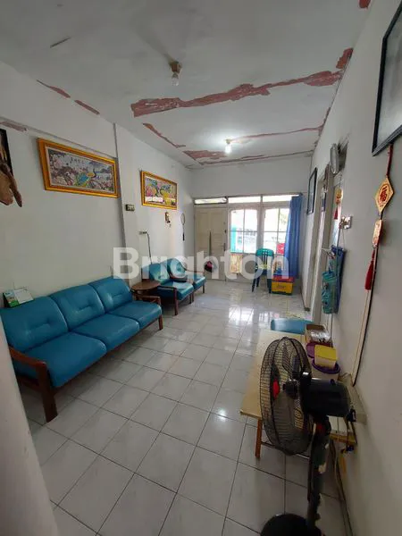 image RUMAH LUAS DENGAN HARGA TERJANGKAU DEKAT DENGAN RAYA MERR, RUNGKUT, TOL WARU JUANDA, KAMPUS UINSA, TRANSMART KALIRUNGKUT (3)