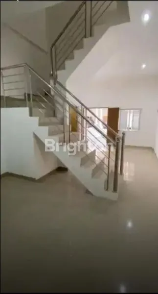 image RUKO 2 1/2 TINGKAT, SIAP HUNI DI TANAH ENAM RATUS, MEDAN MARELAN (5)