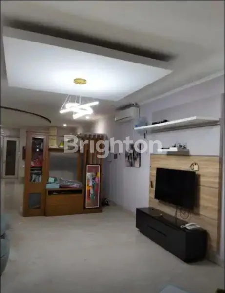 image RUMAH MEWAH ALAM SUTERA TANGERANG SELATAN (4)