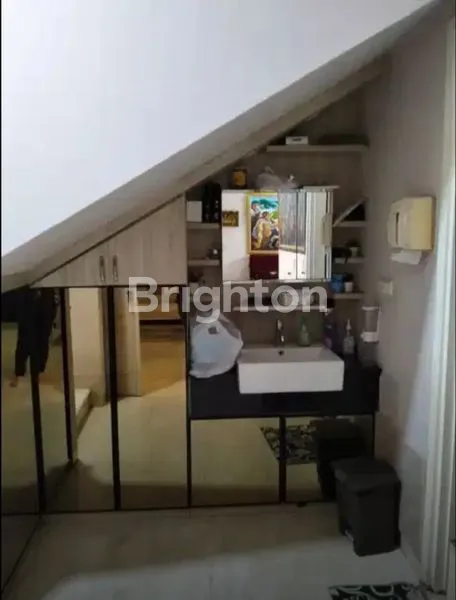 image RUMAH MEWAH ALAM SUTERA TANGERANG SELATAN (7)