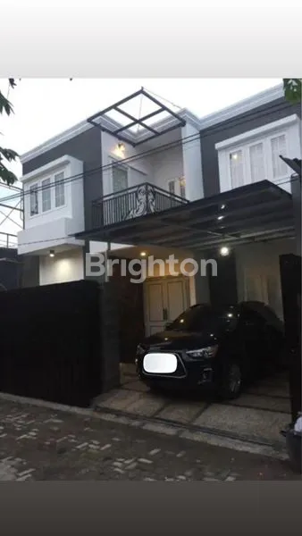 image RUMAH STRATEGIS 2 LANTAI DI GADING INDAH SURABAYA (1)