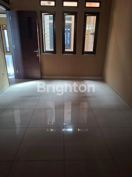 image RUMAH SIAP HUNI TERAWAT DAN BERSIH DI PUSAT KOTA BANDUNG (8)