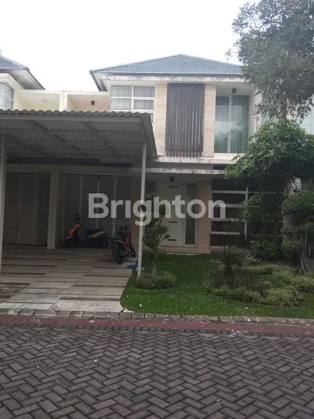 image RUMAH TERAWAT SEMI FURNISHED PAKUWON INDAH (1)