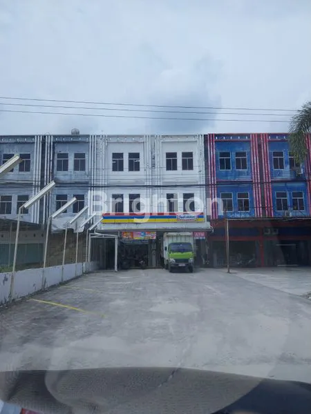 RUKO 2 PINTU 2,5 LANTAI DEKAT UIN