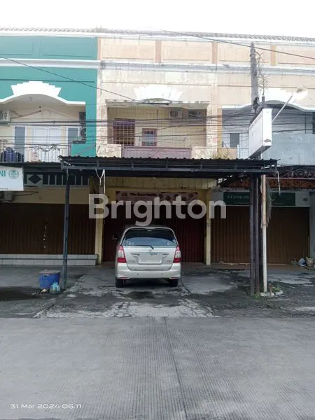 image RUKO 2 LANTAI PADA KOMPLEKS PERTOKOAN YANG RAMAI (1)