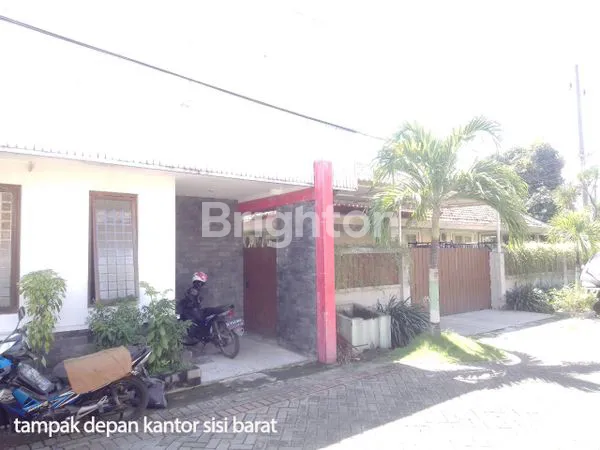 image RUMAH HOOK 1 LANTAI FULLY FURNISHED DI MANYAR SURABAYA (4)