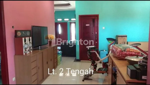 image RUMAH SIAP HUNI 2 LANTAI DI JALAN PANCORAN MAS DEPOK. (8)