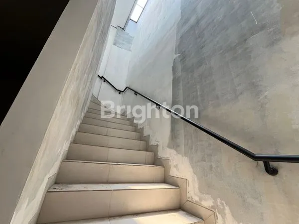 image RUKO BARU LOKASI STRATEGIS MANGGA BESAR, TAMANSARI, JAKARTA BARAT – KOMERSIAL SUPER RAMAI, BONUS KITCHEN SET. ADA ROOFTOP (5)