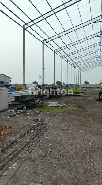 GUDANG LUAS COCOK UNTUK INDUSTRI GUDANG LUAS SIAP PAKAI ! GUDANG INDUSTRI DI CERME