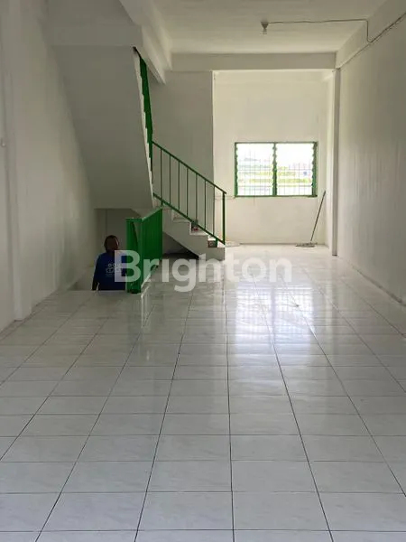 image RUKO 4.5 LANTAI ADA BASEMENTNYA DEKAT KE TOL BECAKAYU KALIMALANG BEKASI (4)