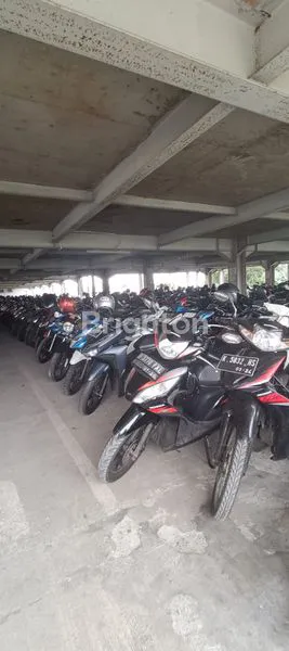 image GEDUNG PARKIRAN MOBIL DAN MOTOR DEPOK STASIUN BARU (3)