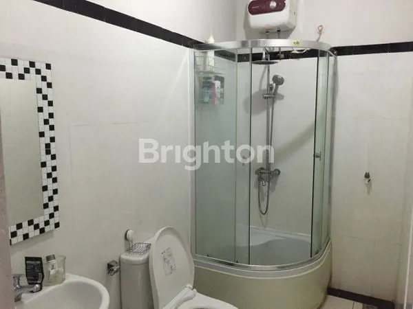 image RUMAH MEWAH DI KRANGGAN PERMAI CIBUBUR, LT 180 M2, LB 300 M2, DILEPAS CEPAT BUTUH UANG (6)