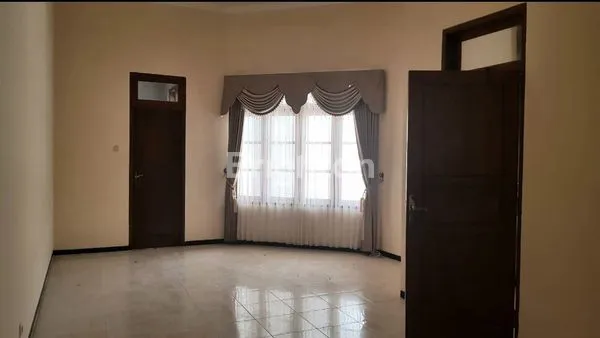 image RUMAH 2LANTAI DAERAH KAMPUS² TERNAMA MALANG  (3)