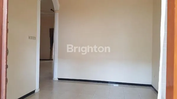 image RUMAH 2LANTAI DAERAH KAMPUS² TERNAMA MALANG  (2)