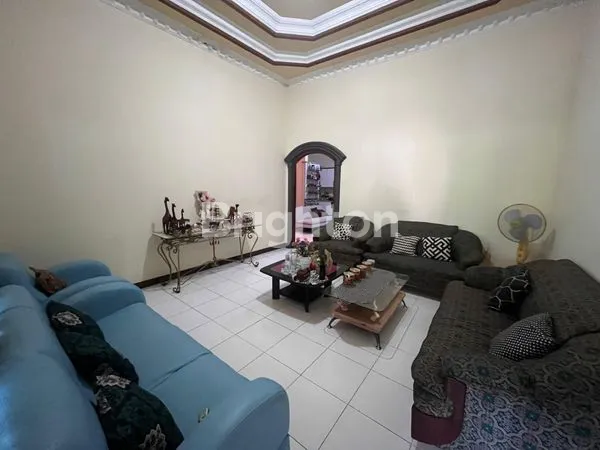 image RUMAH SIAP HUNI DI JL. PARIT BUGIS, GG. NUSANTARA 2, KUBU RAYA (5)