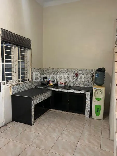 image RUMAH KOMPLEK RINGROAD (5)