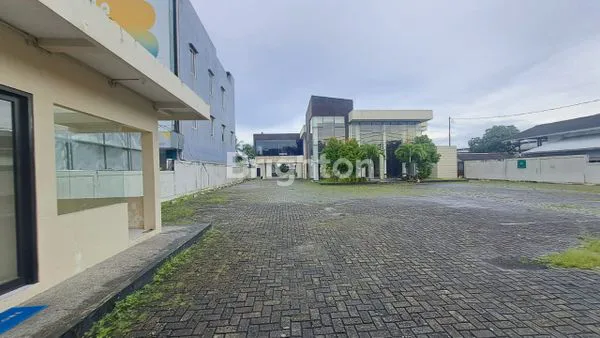 image BANGUNAN KANTOR/TOKO DI SEPINGGAN BALIKPAPAN (7)