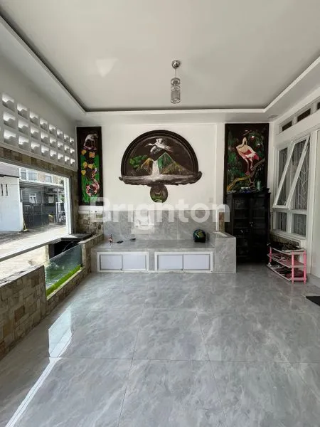 image RUMAH DI JUAL LETAK STRATEGIS (3)