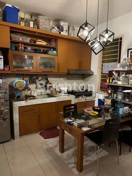 image RUMAH 2 LANTAI SEMI FURNISHED SHM NUSA LOKA BSD DIBAWAH 2M (6)