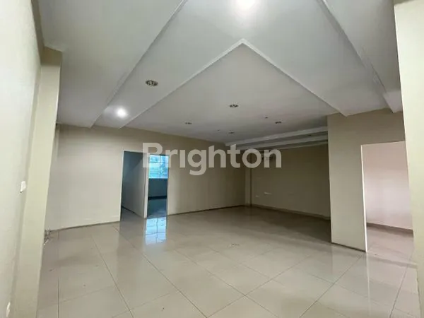 image SEMI GEDUNG STRATEGIS – KEBAYORAN LAMA JAKARTA SELATAN (2)