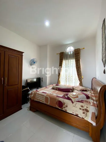 image FULL FURNISHED RUMAH DI KOMPLEK ELITE MERCI JOHOR MEDAN TERKESAN SANGAT ELEGAN (5)