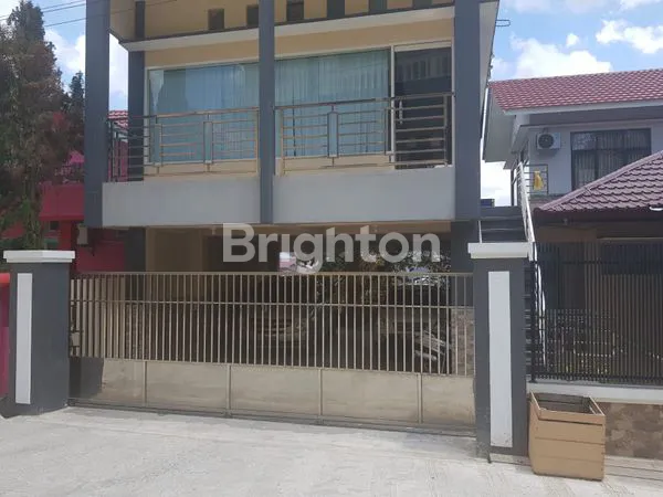 image HOT LISTING RUMAH ASRI DI PUSAT KOTA SAMARINDA (1)