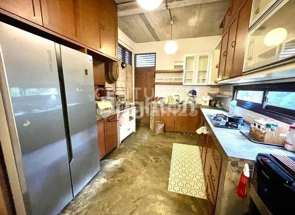 image RUMAH BAGUS DI  DAERAH CIPETE (2)