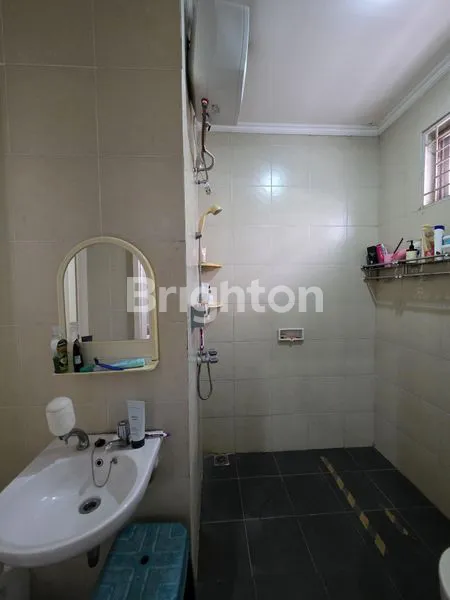 image RUMAH LEBAR 8, GADING SERPONG, LOKASI STRATEGIS (5)