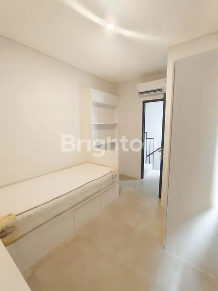 image DISEWAKAN RUMAH SIAP HUNI MYZA BSD TANGERANG (7)