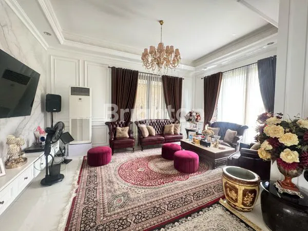 image DIJUAL RUMAH CANTIK DAN MEWAH.TERLETAK DIPUSAT KOTA BALIKPAPAN.LOKASI SANGAT STRATEGIS  (2)