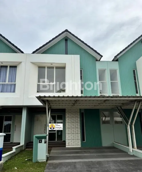 image RUMAH TINGGAL YANG CANTIK DUA LANTAI DI SUVARNA CIKUPA TANGERANG.LOKASINYA SANGAT STRATEGIS DEKAT SPORT CLUB (1)
