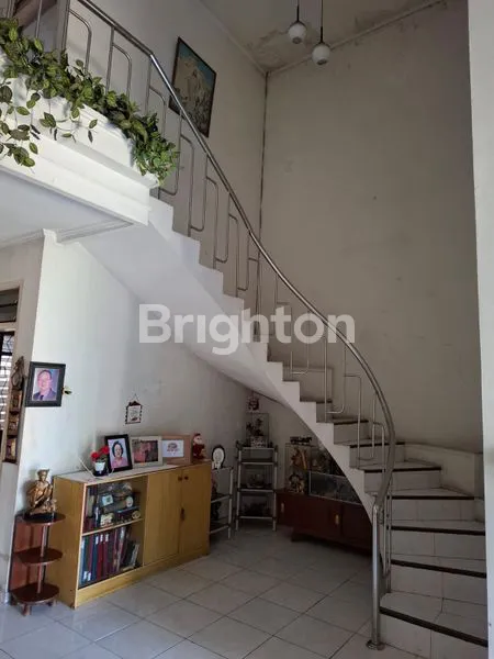 image TENGGILIS MEJOYO (3)