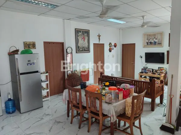 image RUMAH MEWAH BERNUASA ASRI DAN NYAMAN (6)