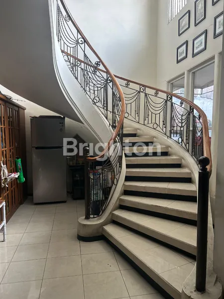 image DIJUAL RUMAH DARMO PERMAI SELATAN (4)