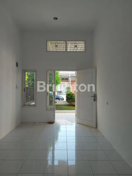 image RUMAH SIAP HUNI LT 90M² DI THE GREEN MENTENG INDAH (3)