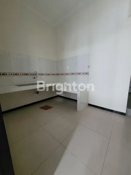 image RUMAH BARU RENOVASI DI PAKUWON CITY SURABAYA DEKAT PCM ITS UNAIR SUTOREJO MULYOSARI (6)
