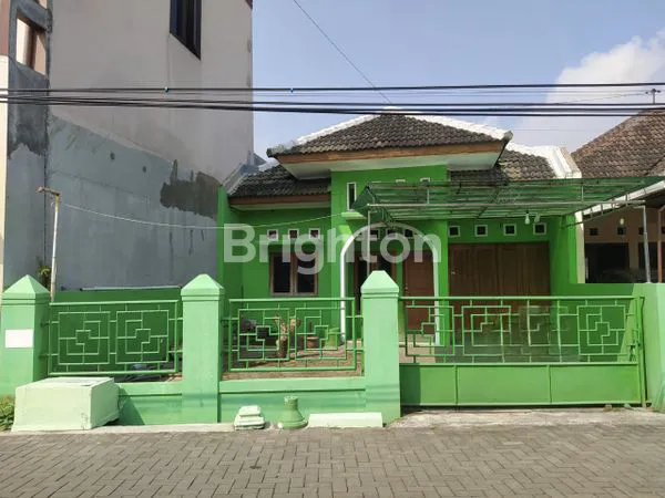 image RUMAH STRATEGIS DEKAT PINTU TOL GAYAM SARI (1)