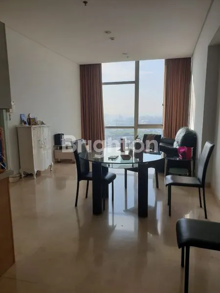 image APARTEMEN SUMMIT KELAPA GADING LUAS 110M², HGB, POOL, VIEW 2+1 KAMAR TIDUR, 2 KAMAR MANDI (7)