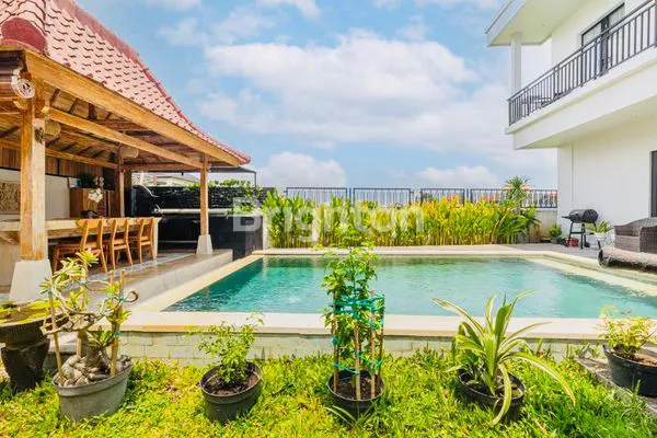 image VILLA CANTIK DI SANUR 5 BR  DENGAN SWIMMING POOL– RICE FIELD VIEW & FULLY FURNISHED (2)