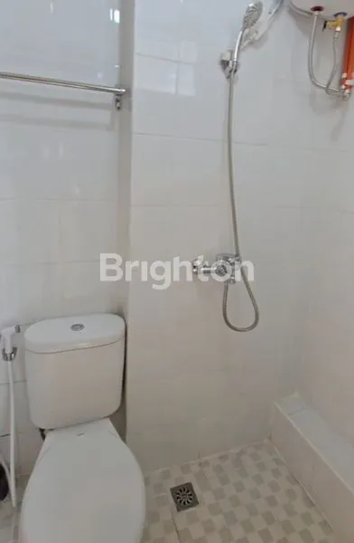 image JUAL CEPAT APARTEMEN TOWER A GUNAWANGSA MANYAR NEW 100% TIPE STUDIO CITY VIEW (5)