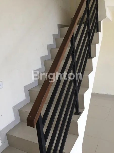 image RUKO 3 LANTAI DI SUNSET ROAD (2)