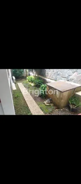 image RUMAH LUAS DI KOMPLEK GUMIL (4)