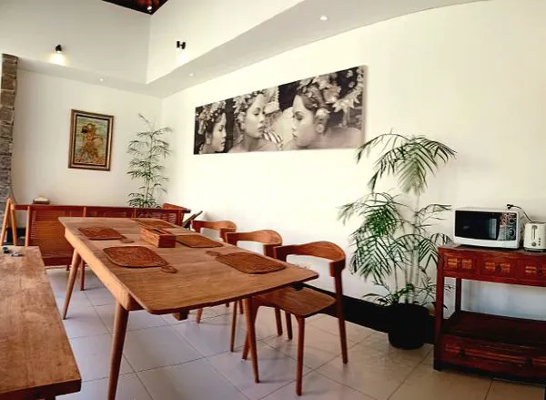 image SEWA VILLA CANTIK KEROBOKAN TAMAN SARI 2BR SWIMMING POOL (2)